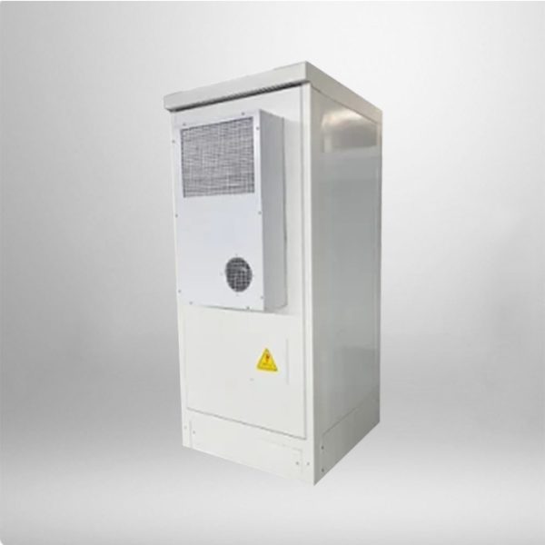 Outdoor telecom cabinet